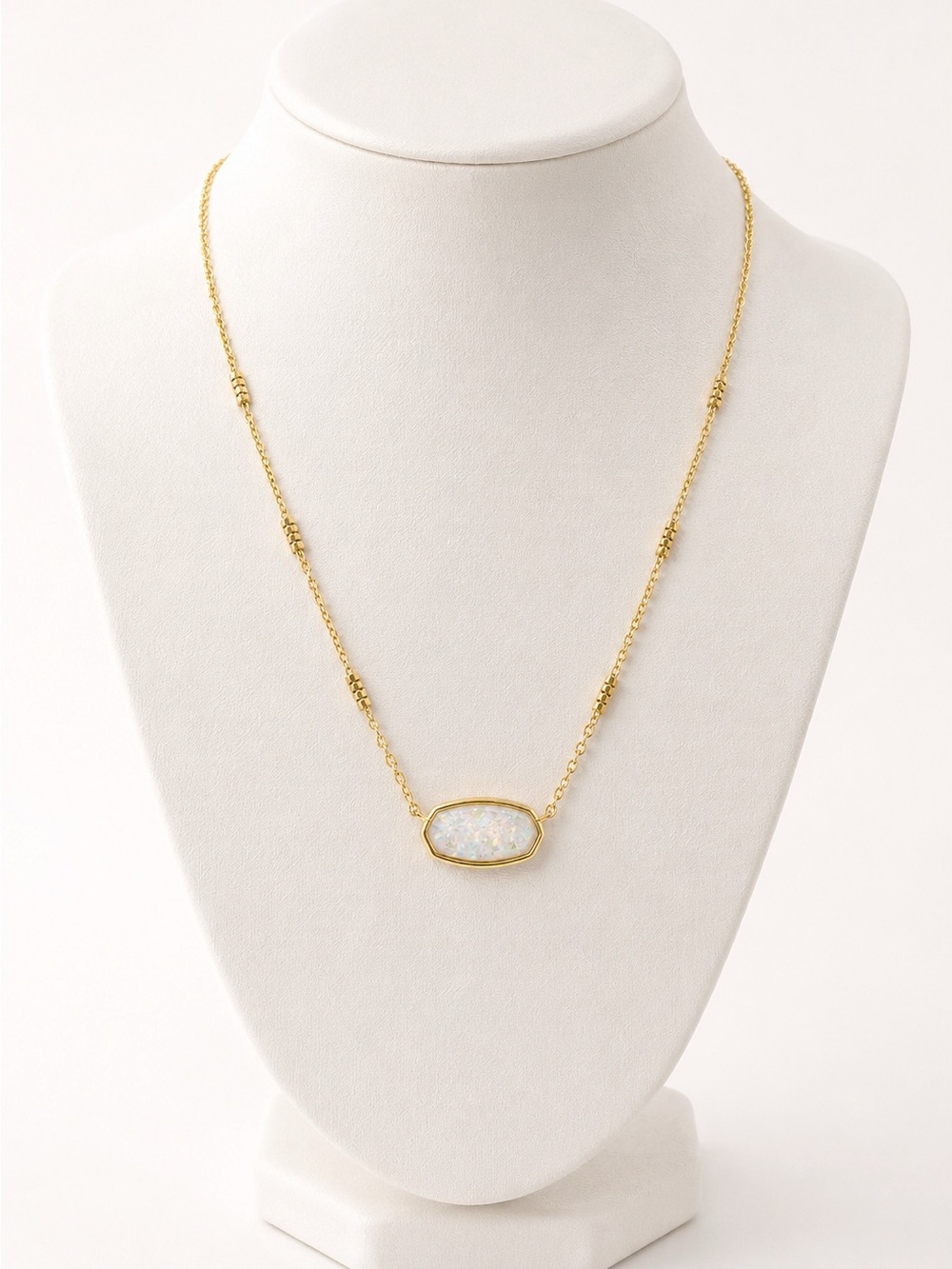 Kendra Scott Framed Gold Elisa Necklace WHITE IRIDESCENT GLITTER GLASS - Picture 3 of 7